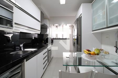 Apartamento à venda com 135m², 3 quartos e 2 vagasCozinha