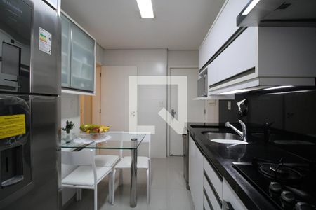 Apartamento à venda com 135m², 3 quartos e 2 vagasCozinha