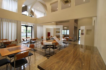 Apartamento à venda com 135m², 3 quartos e 2 vagasÁrea comum - Salão de festas