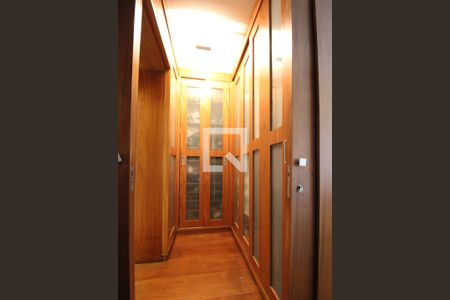 Apartamento à venda com 135m², 3 quartos e 2 vagasCloset da suíte 1