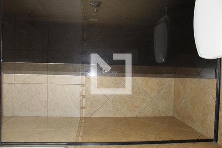 Casa à venda com 115m², 2 quartos e 2 vagasBanheiro