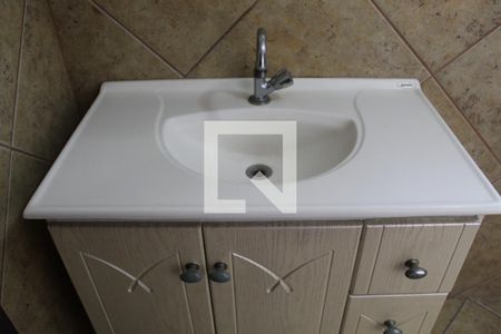 Casa à venda com 115m², 2 quartos e 2 vagasBanheiro