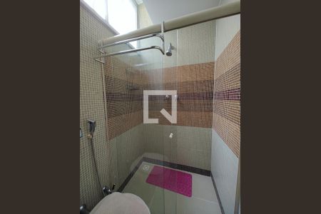 Apartamento à venda com 220m², 4 quartos e 2 vagas Apartamento à venda com 220m², 4 quartos e 2 vagasSuite quarto 3