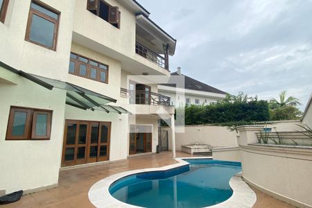 Casa de condomínio para alugar com 954m², 4 quartos e 8 vagasPiscina