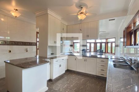 Casa de condomínio para alugar com 954m², 4 quartos e 8 vagasCozinha