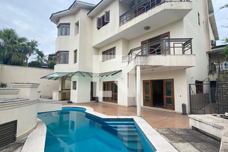 Casa de condomínio para alugar com 954m², 4 quartos e 8 vagasPiscina