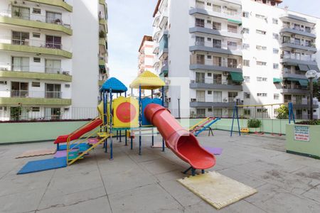 Apartamento à venda com 80m², 2 quartos e 1 vagaÁrea comum - Playground