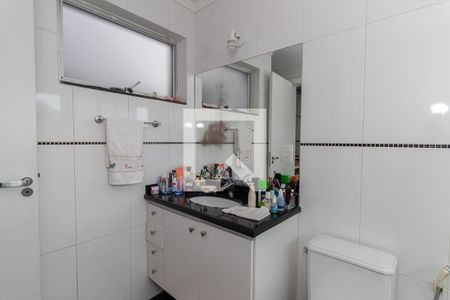 Casa à venda com 265m², 4 quartos e 3 vagasBanheiro da Suíte 1