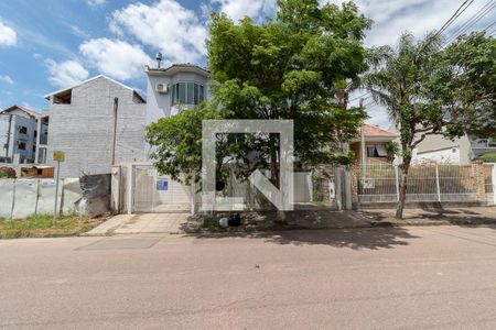 Casa à venda com 265m², 4 quartos e 3 vagasFachada