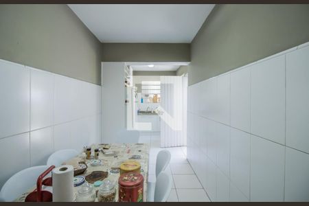 Casa à venda com 200m², 3 quartos e 1 vaga Casa à venda com 200m², 3 quartos e 1 vagaCozinha