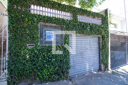 Casa à venda com 200m², 3 quartos e 1 vaga Casa à venda com 200m², 3 quartos e 1 vagaFachada