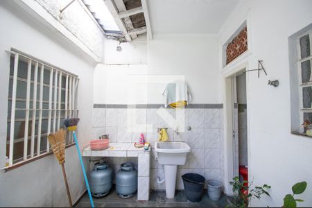 Casa à venda com 200m², 3 quartos e 1 vaga Casa à venda com 200m², 3 quartos e 1 vagaQuintal e Área de Serviço