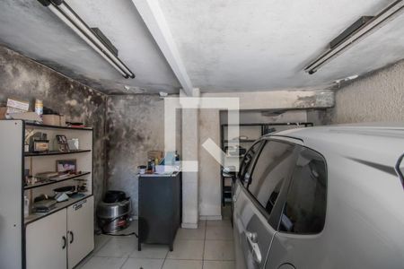 Casa à venda com 200m², 3 quartos e 1 vaga Casa à venda com 200m², 3 quartos e 1 vagaGaragem