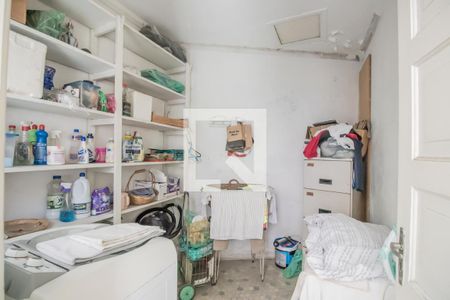 Casa à venda com 200m², 3 quartos e 1 vaga Casa à venda com 200m², 3 quartos e 1 vagaQuarto de Serviço