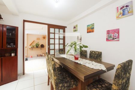 Casa à venda com 180m², 3 quartos e 2 vagasCozinha