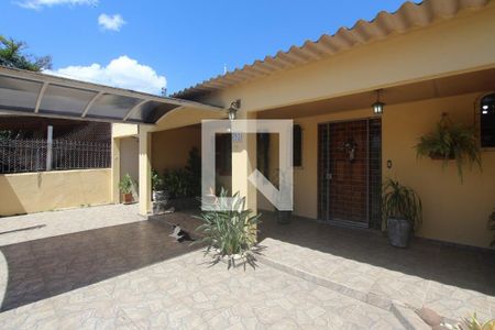 Casa à venda com 180m², 3 quartos e 2 vagasPatio