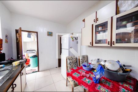 Casa à venda com 300m², 5 quartos e 2 vagasCasa 2 - Cozinha