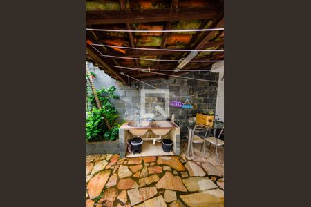 Casa à venda com 300m², 5 quartos e 2 vagasÁrea de serviço