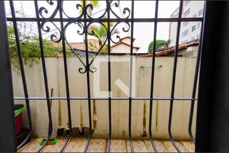 Casa à venda com 300m², 5 quartos e 2 vagasVista