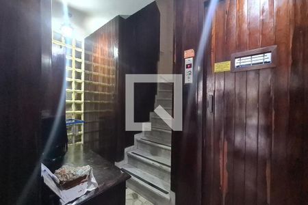 Apartamento à venda com 100m², 2 quartos e 1 vagaHall social