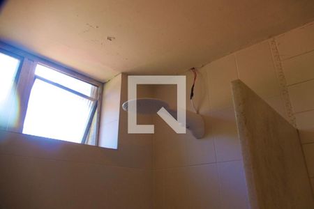 Casa à venda com 448m², 4 quartos e 2 vagas Casa à venda com 448m², 4 quartos e 2 vagasSuíte banheiro