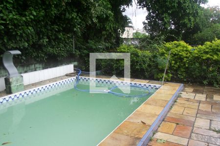 Casa à venda com 1609m², 4 quartos e 4 vagasPiscina