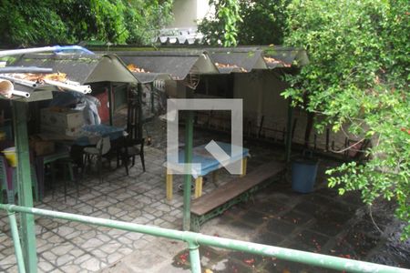 Casa à venda com 1609m², 4 quartos e 4 vagasVista