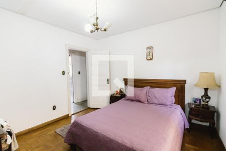 Casa à venda com 496m², 4 quartos e 2 vagas Casa à venda com 496m², 4 quartos e 2 vagasSuíte 3