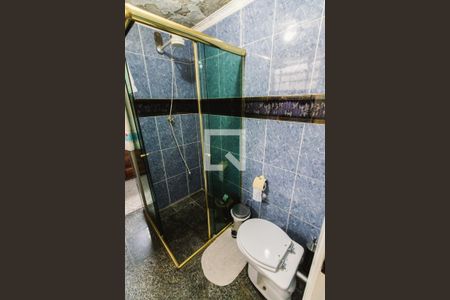 Casa à venda com 496m², 4 quartos e 2 vagas Casa à venda com 496m², 4 quartos e 2 vagasBanheiro da Suíte 3 Chuveiro