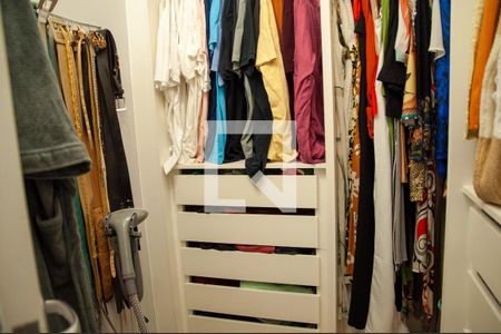 Apartamento à venda com 406m², 3 quartos e 3 vagasCloset da suíte 1