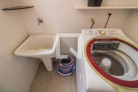 Casa à venda com 101m², 3 quartos e 2 vagas Casa à venda com 101m², 3 quartos e 2 vagasDetalhe da area de serviço