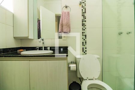 Casa à venda com 101m², 3 quartos e 2 vagas Casa à venda com 101m², 3 quartos e 2 vagasBanheiro corredor