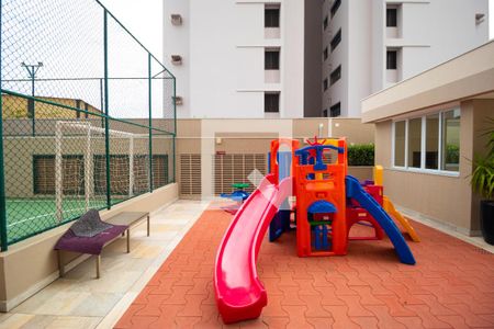 Apartamento à venda com 75m², 2 quartos e 2 vagasÁrea comum - Playground