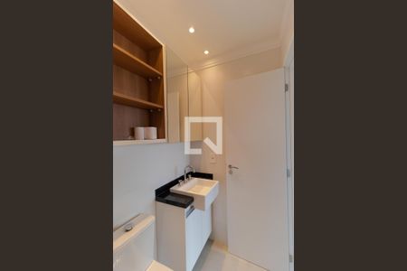 Apartamento à venda com 75m², 2 quartos e 2 vagasBanheiro da Suíte 02