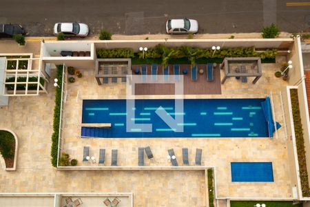 Apartamento à venda com 75m², 2 quartos e 2 vagasÁrea comum - Piscina