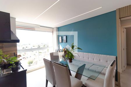 Apartamento à venda com 75m², 2 quartos e 2 vagasSalas