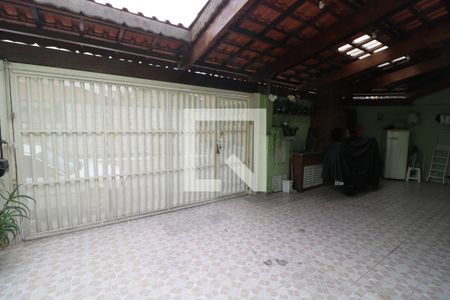 Casa à venda com 100m², 3 quartos e 4 vagasGaragem