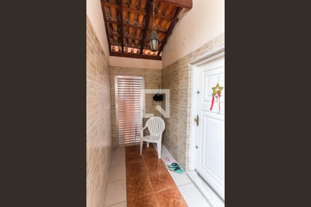 Casa à venda com 256m², 6 quartos e 3 vagas Casa à venda com 256m², 6 quartos e 3 vagasGaragem