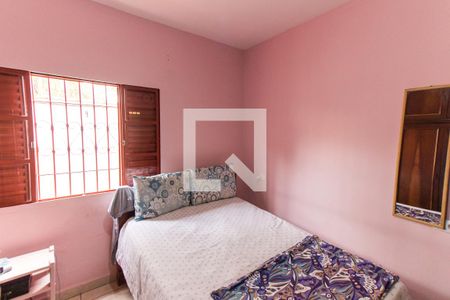 Casa à venda com 256m², 6 quartos e 3 vagas Casa à venda com 256m², 6 quartos e 3 vagasQuarto 4