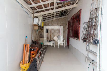 Casa à venda com 256m², 6 quartos e 3 vagas Casa à venda com 256m², 6 quartos e 3 vagasÁrea de Serviço 2