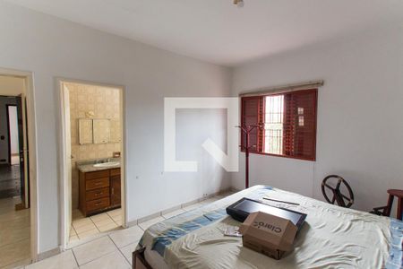 Casa à venda com 256m², 6 quartos e 3 vagas Casa à venda com 256m², 6 quartos e 3 vagasSuíte 1