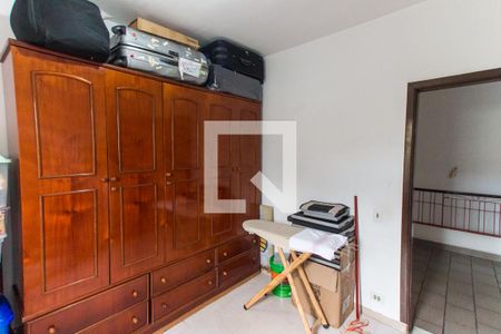 Casa à venda com 256m², 6 quartos e 3 vagas Casa à venda com 256m², 6 quartos e 3 vagasQuarto 3