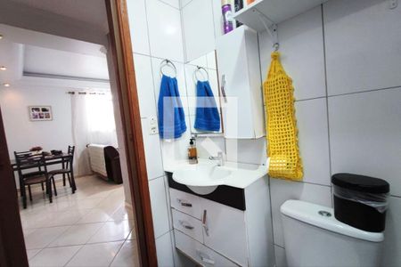Apartamento à venda com 56m², 2 quartos e 1 vaga Apartamento à venda com 56m², 2 quartos e 1 vagaBanheiro