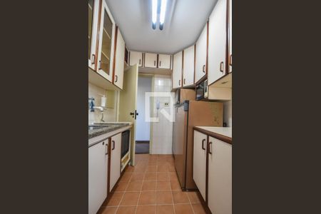 Apartamento para alugar com 65m², 2 quartos e 1 vagaCozinha