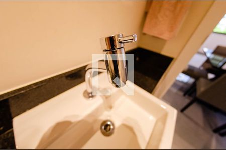 Lavabo de apartamento para alugar com 2 quartos, 69m² em São Pedro, Belo Horizonte