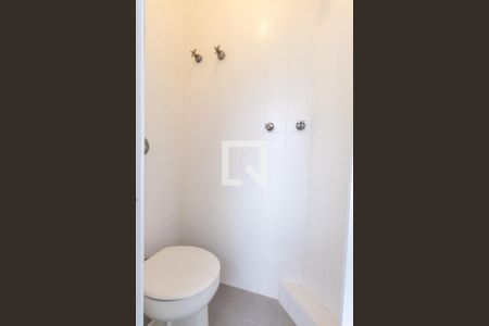 Apartamento para alugar com 75m², 2 quartos e 1 vagaÁrea de serviço - banheiro