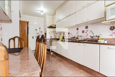 Casa à venda com 314m², 4 quartos e 5 vagas