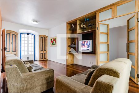 Casa à venda com 314m², 4 quartos e 5 vagas