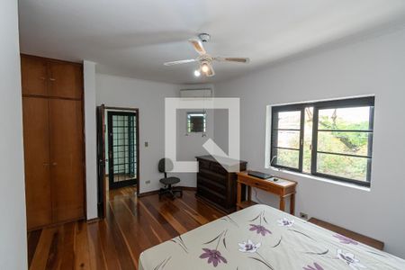 Casa à venda com 420m², 4 quartos e 4 vagasSuíte 2