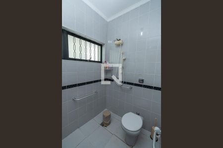 Casa à venda com 420m², 4 quartos e 4 vagasBanheiro Social